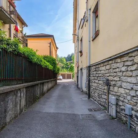 Centro - Bilocale Moderno Per 4 Ospiti Como